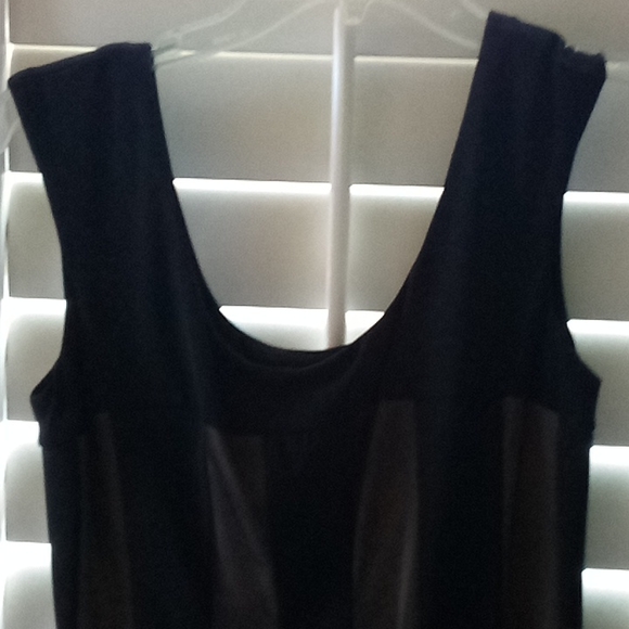 Dress by Connected - Picture 2 of 3